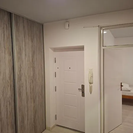 Center Luxury Daisy Apartamento *